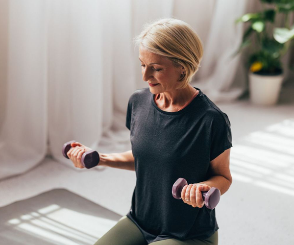 woman lifting weights